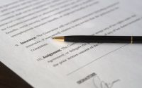 Umowy handlowe w praktyce – jak działają i co warto w nich uwzględnić